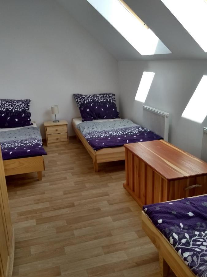 Apartmany Lono Йичин Экстерьер фото